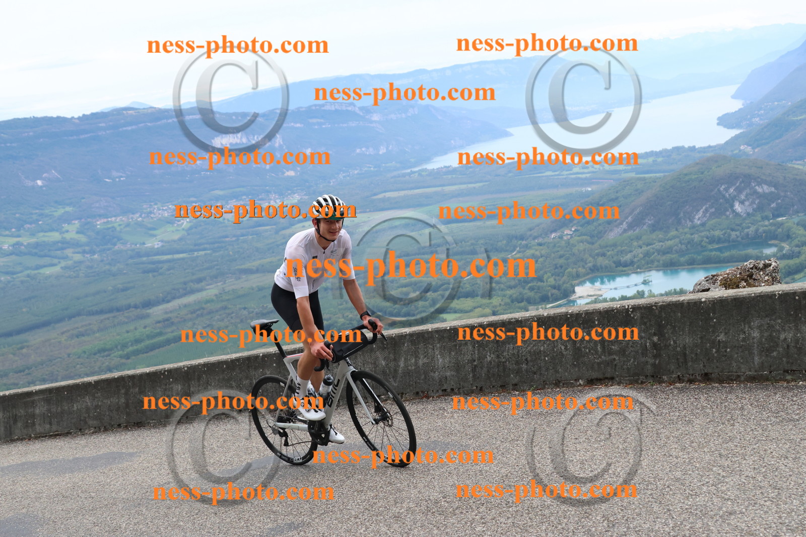 Col du Grand Colombier (1337).JPG