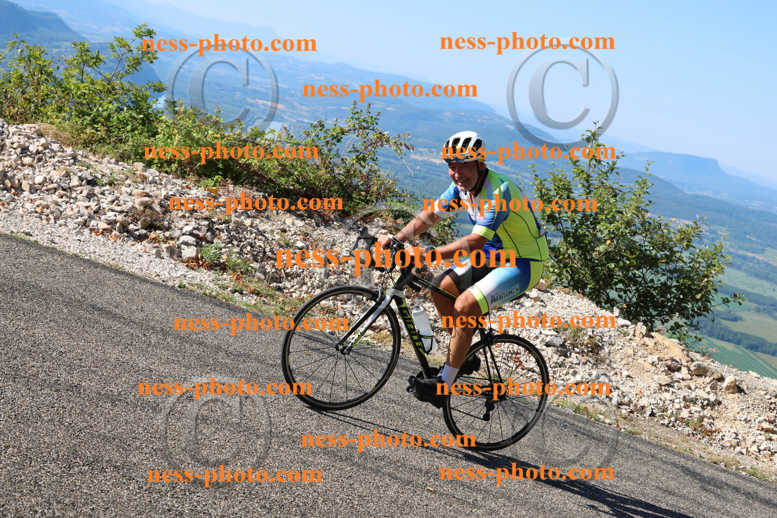 Col du Grand Colombier (1191).JPG