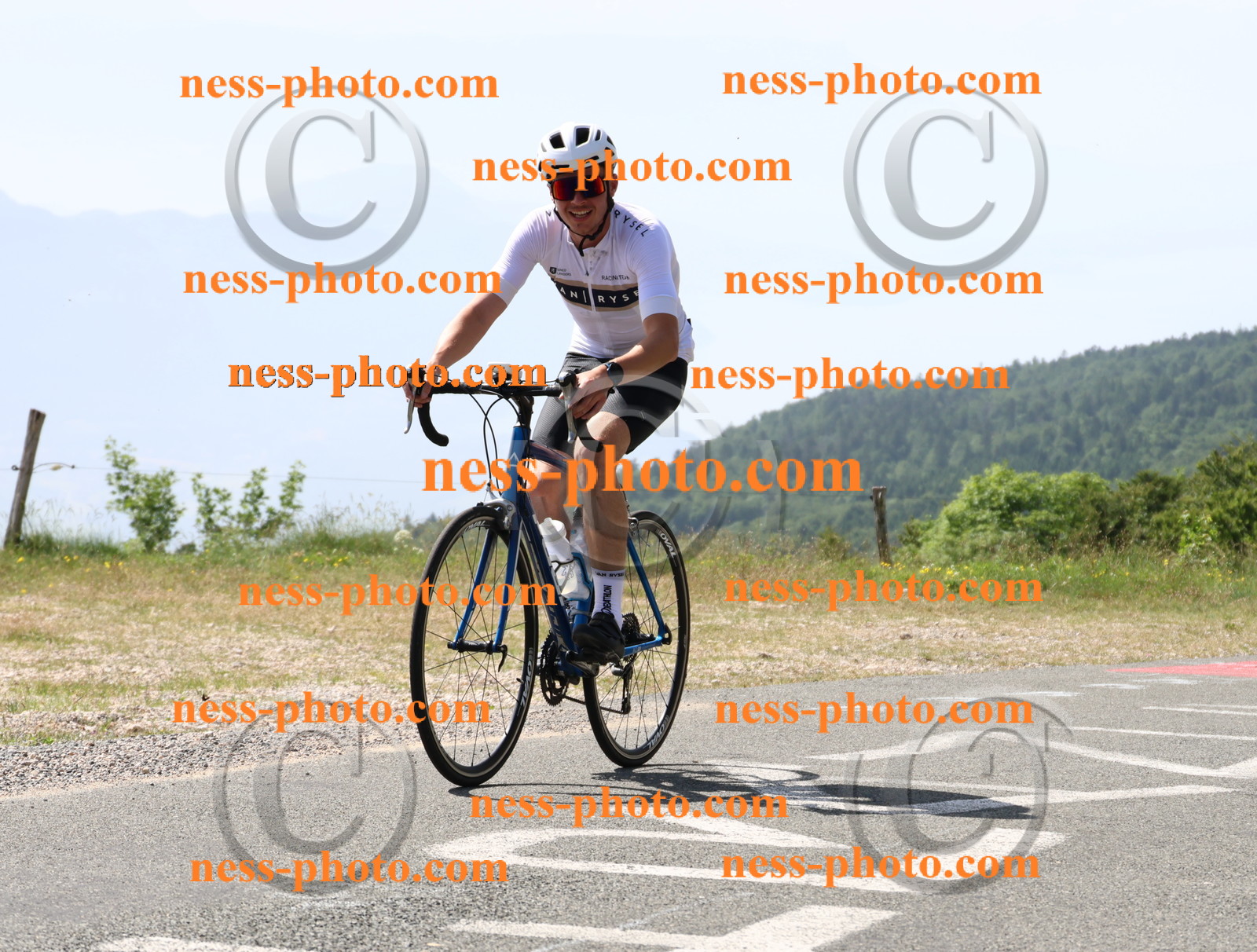 Col du grand Colombier (1092).JPG