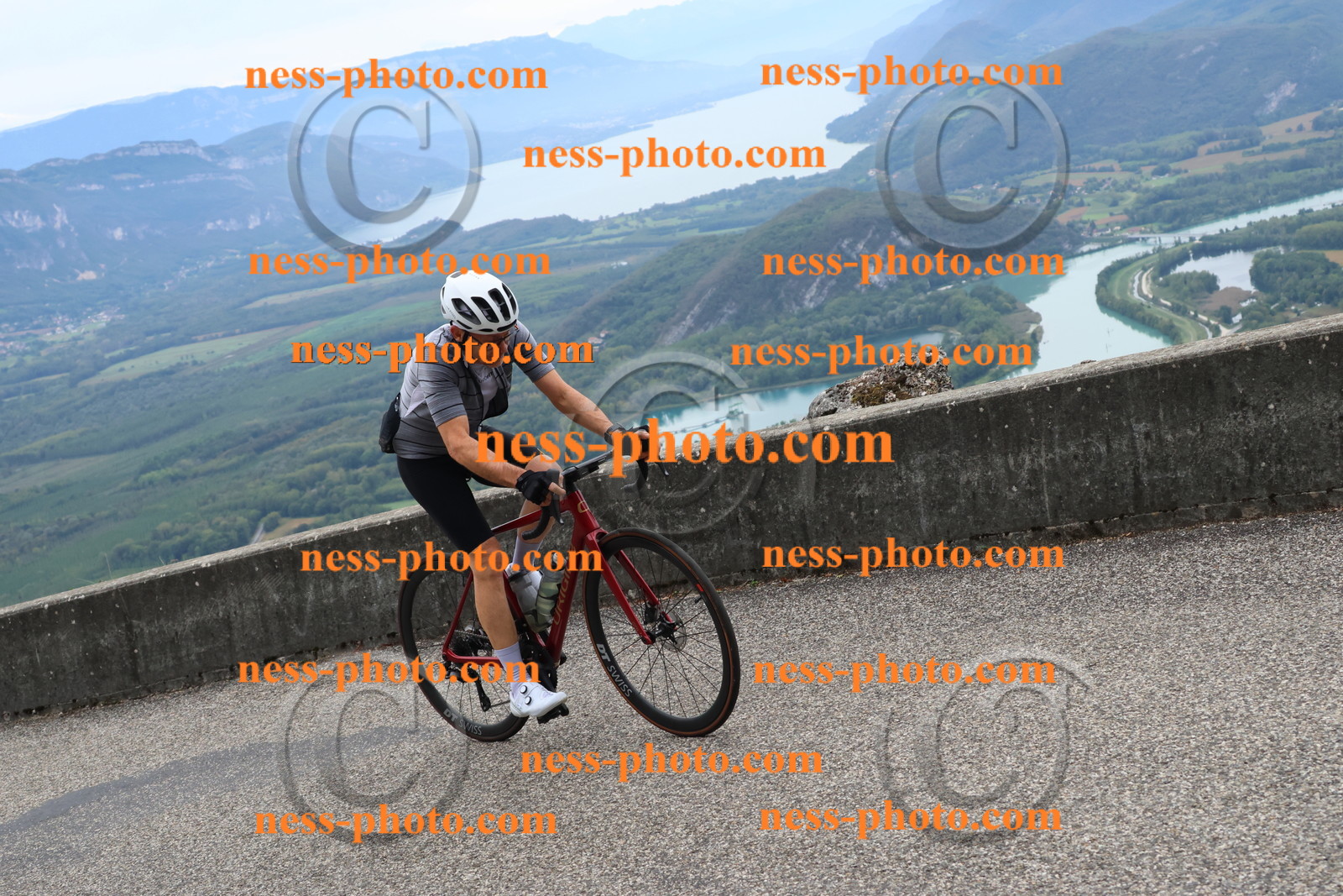 Col du Grand Colombier (1643).JPG