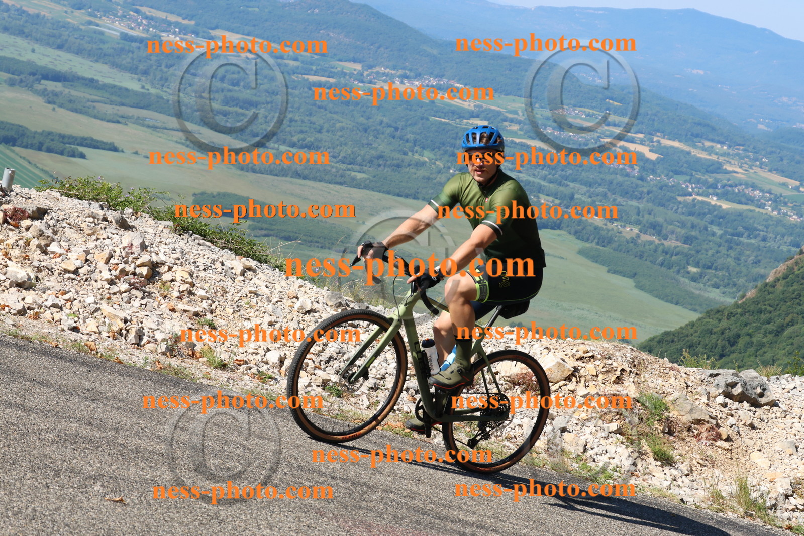 Col du Grand Colombier (1635).JPG