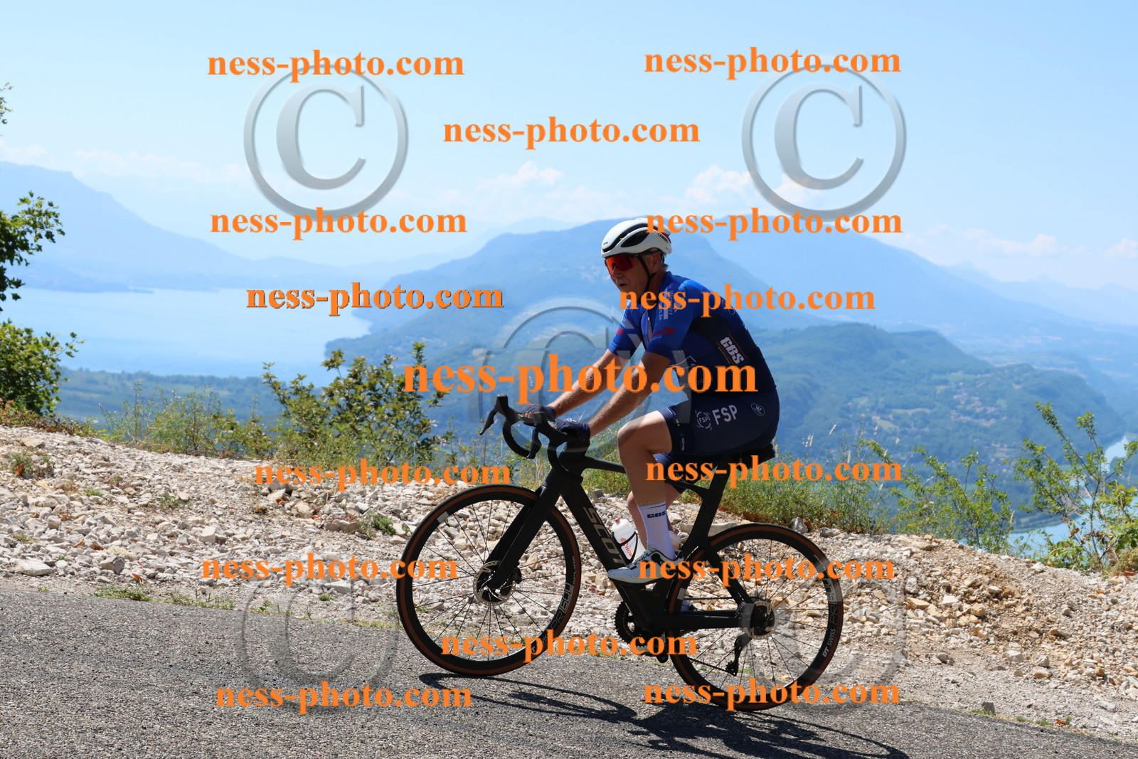 Col du Grand Colombier (2370).JPG