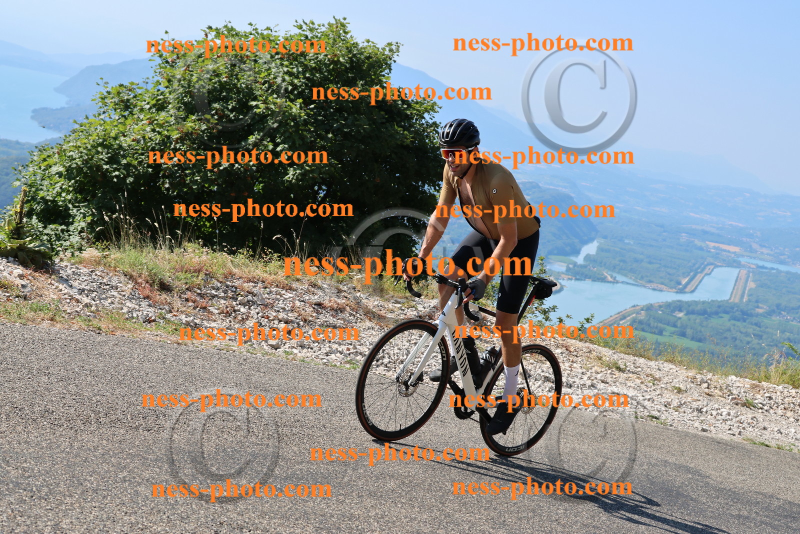 Col du Grand Colombier (254).JPG