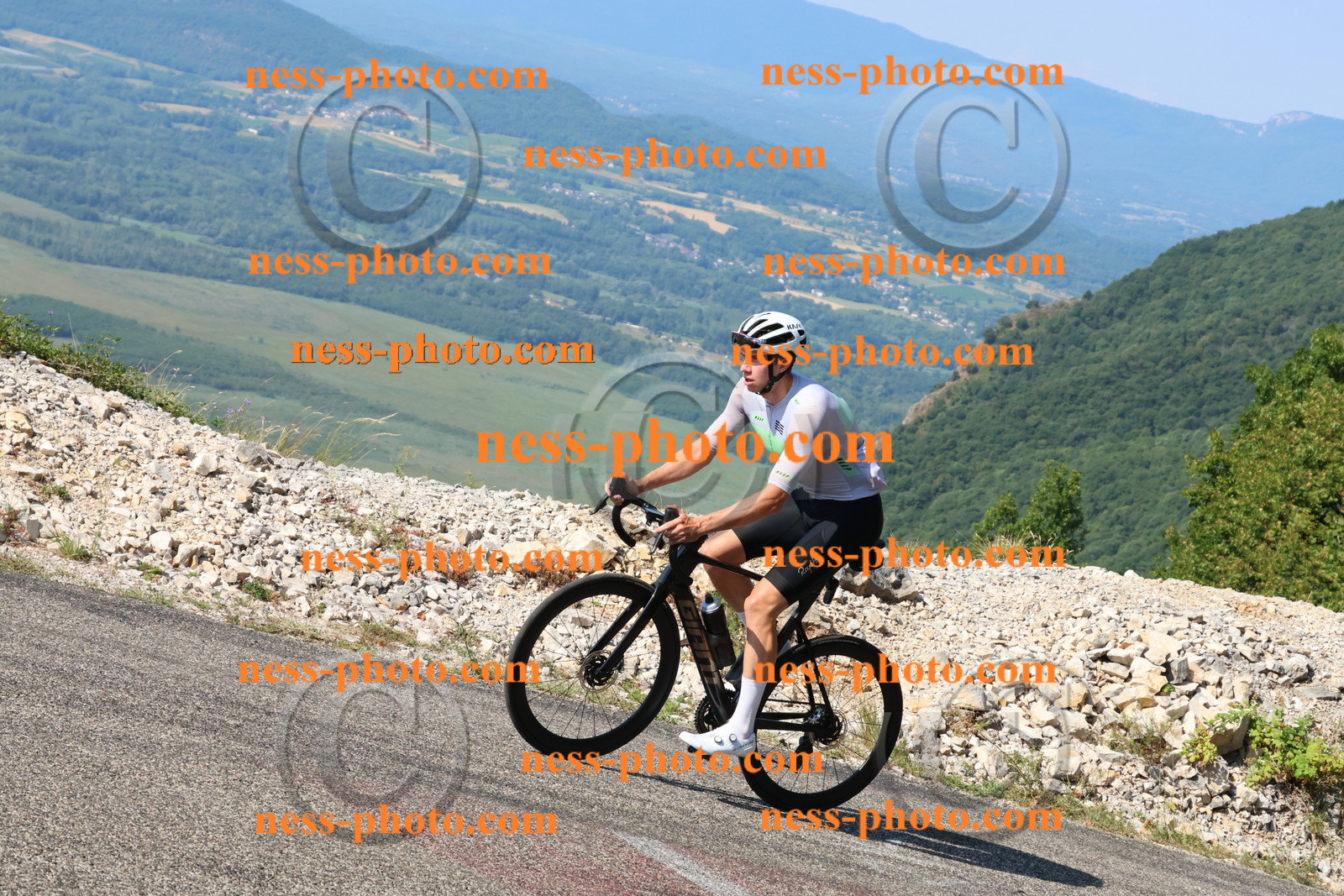 Col du Grand Colombier (166).JPG
