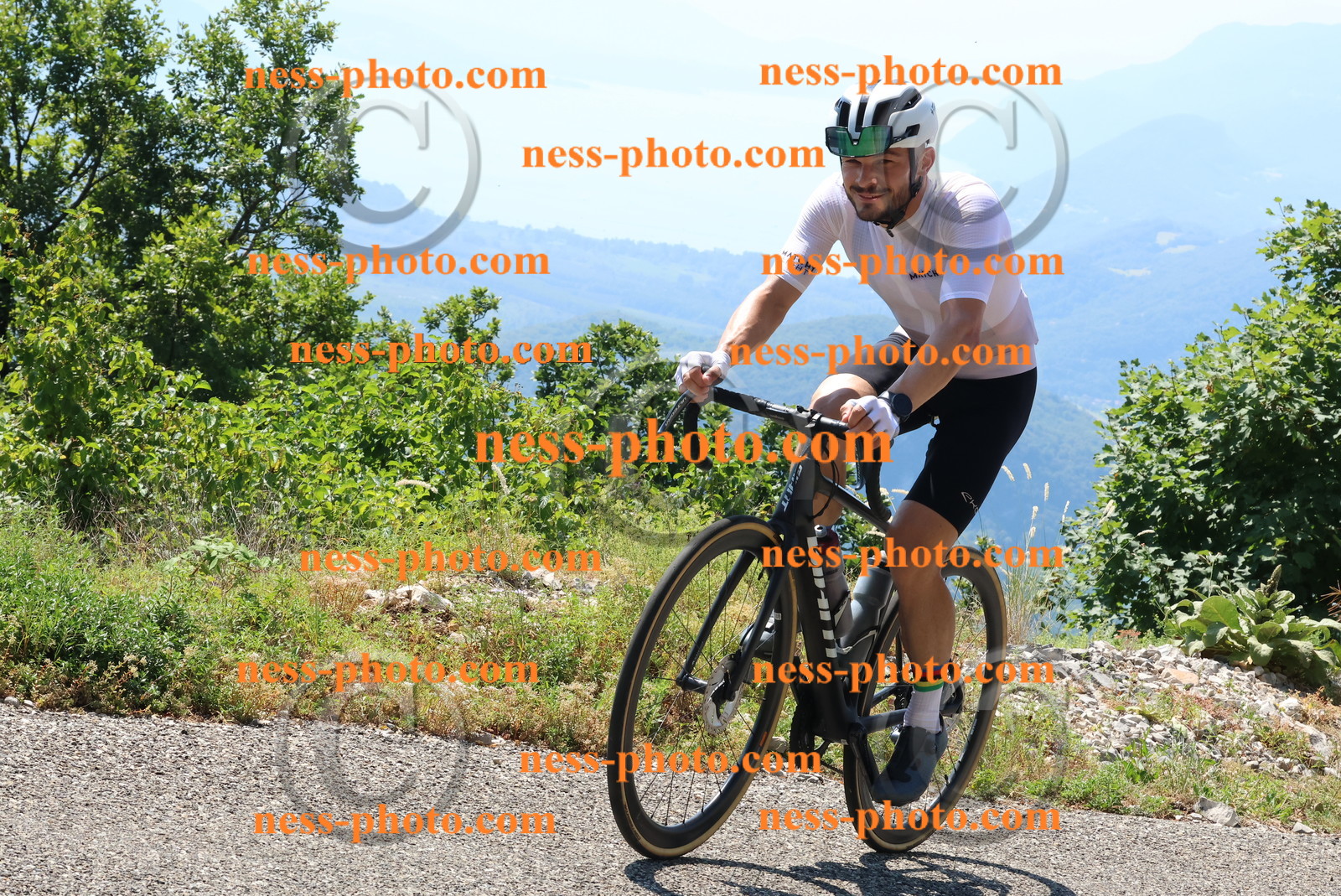 Col du Grand Colombier (369).JPG