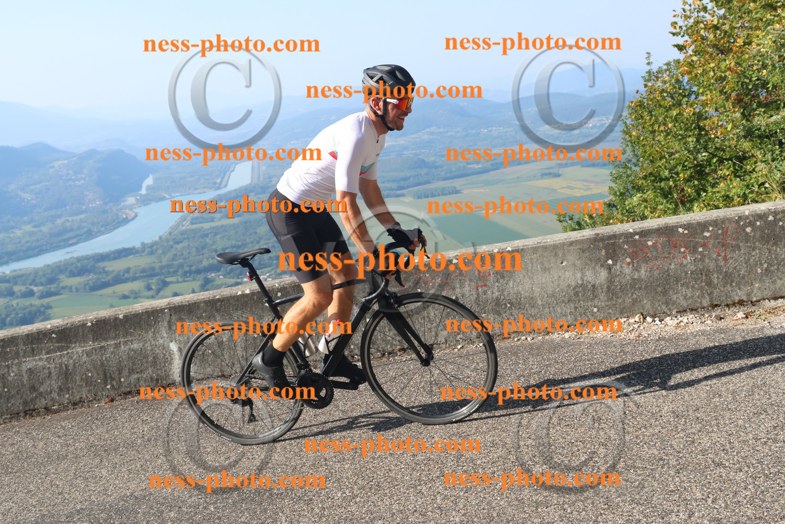 Col du Grand Colombier (1533).JPG