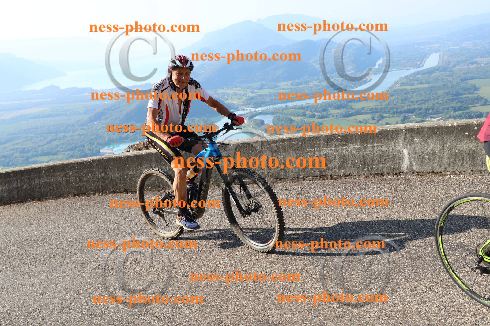 Col du Grand Colombier (1147).JPG