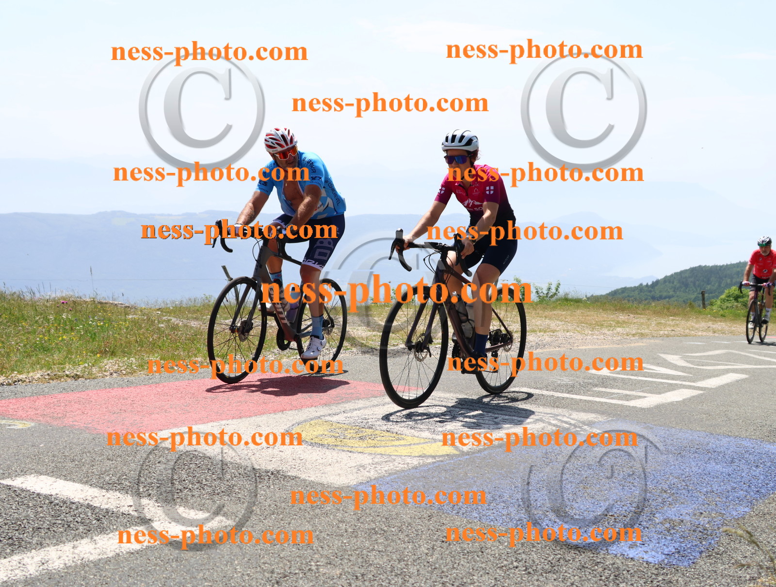 Col du grand Colombier (2505).JPG