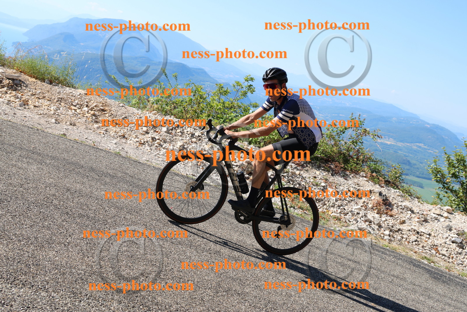 Col du Grand Colombier (1726).JPG