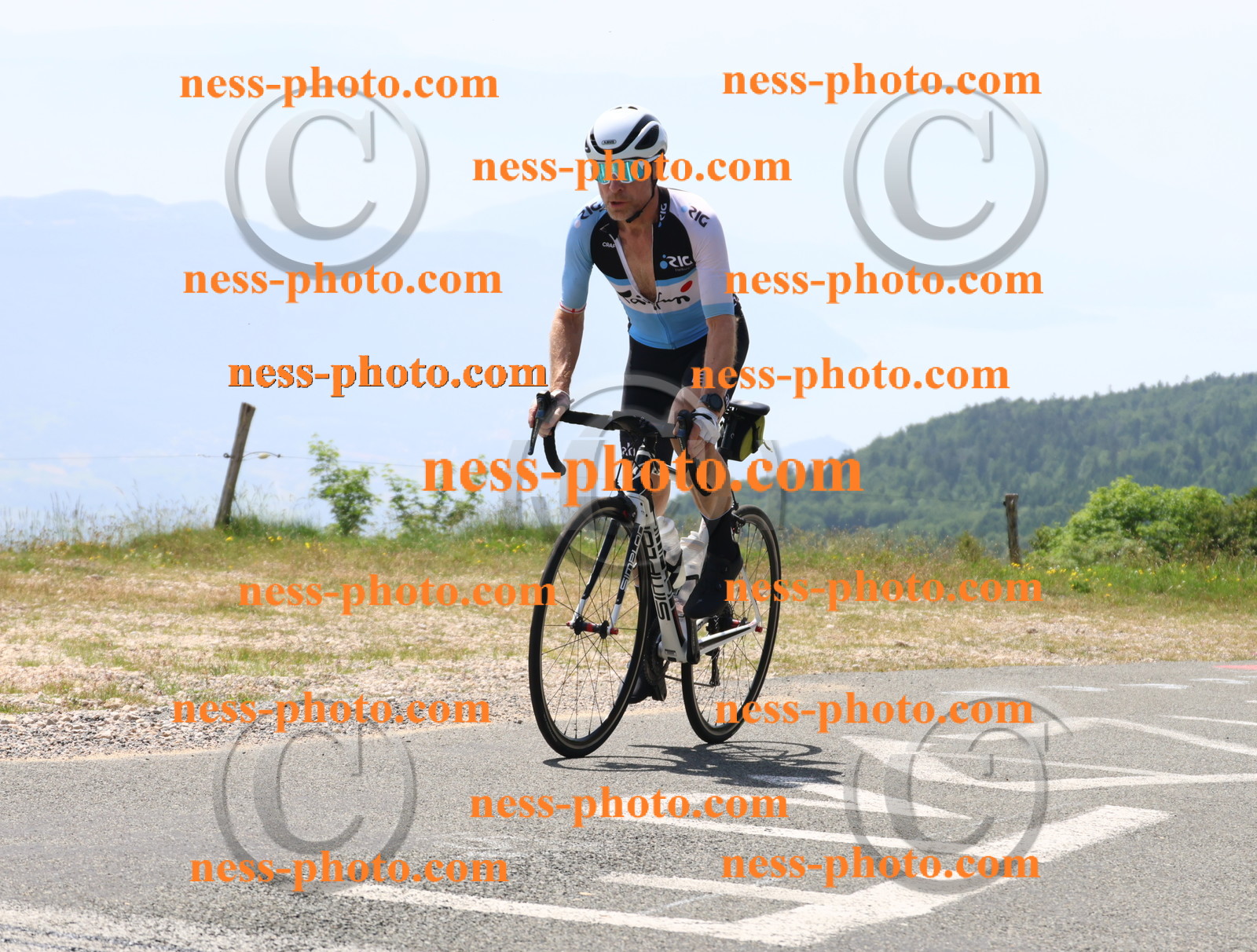 Col du grand Colombier (2262).JPG