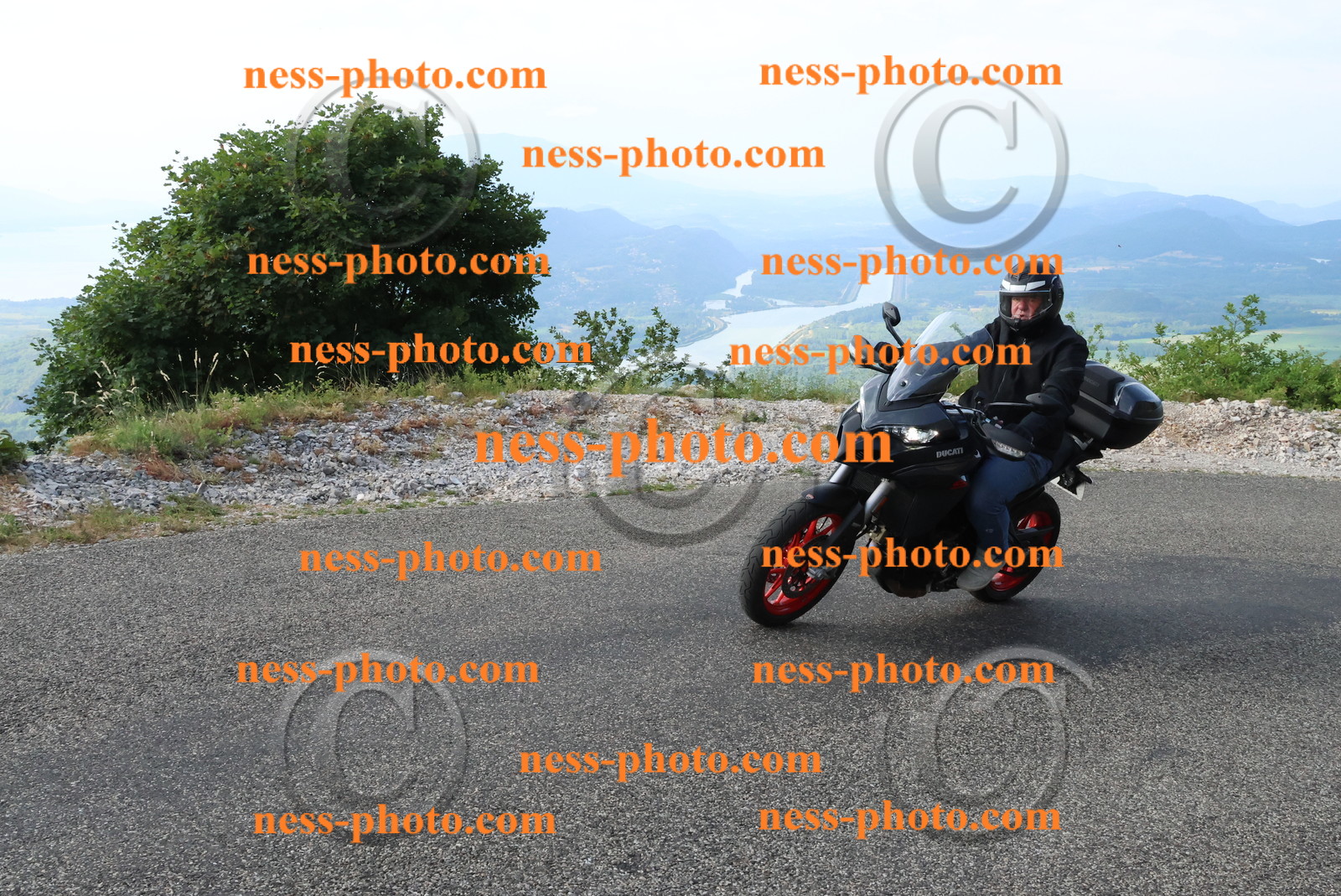 Col du Grand Colombier (15).JPG