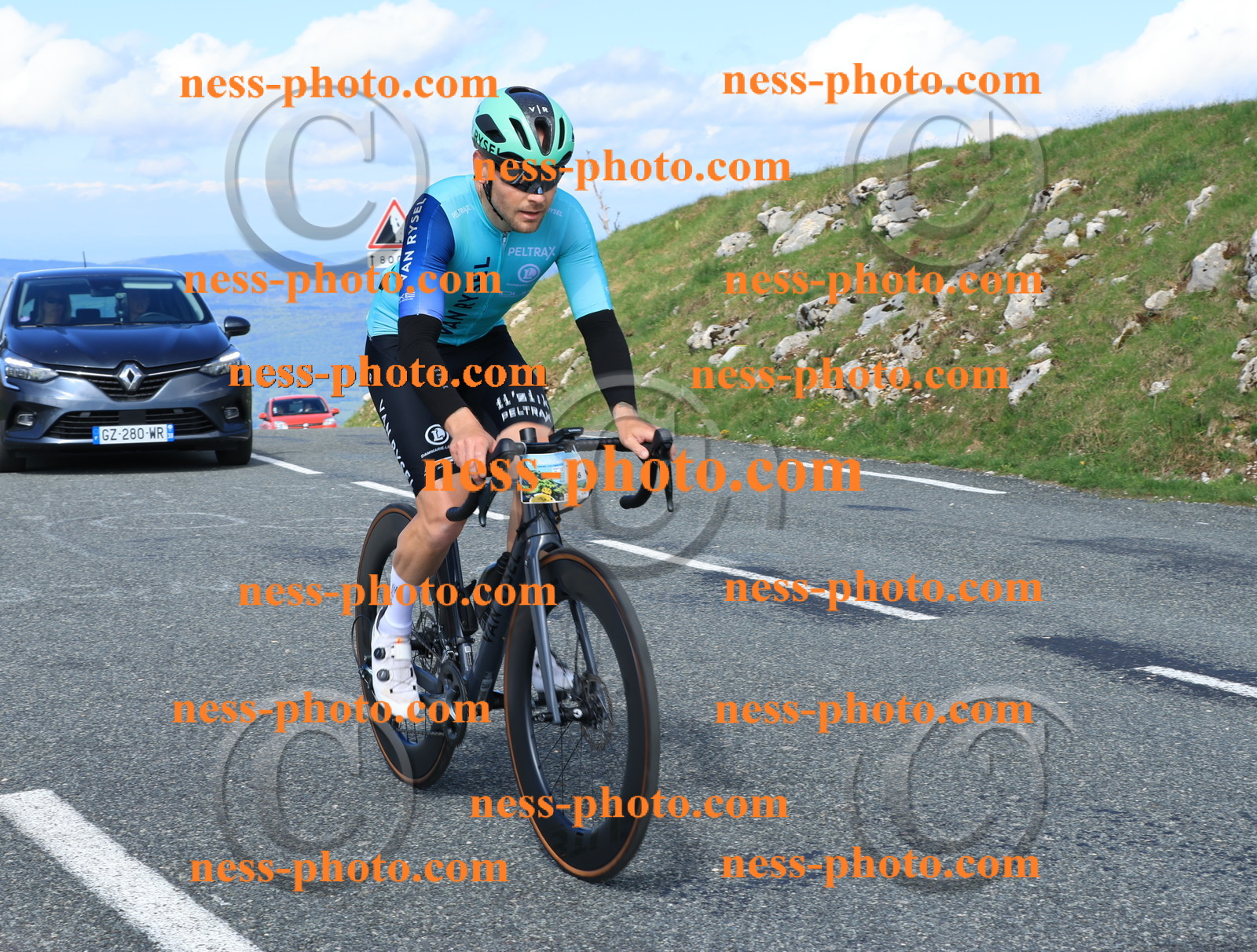 Col du Grand Colombier (338).JPG