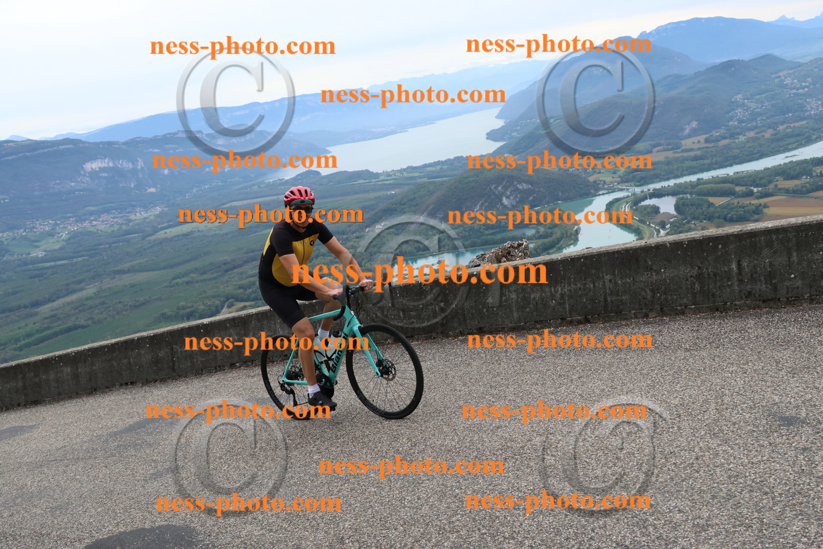 Col du Grand Colombier (1708).JPG