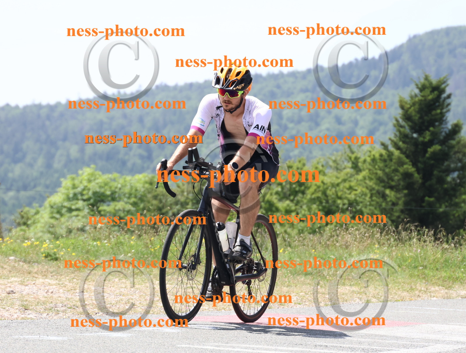 Col du grand Colombier (2049).JPG