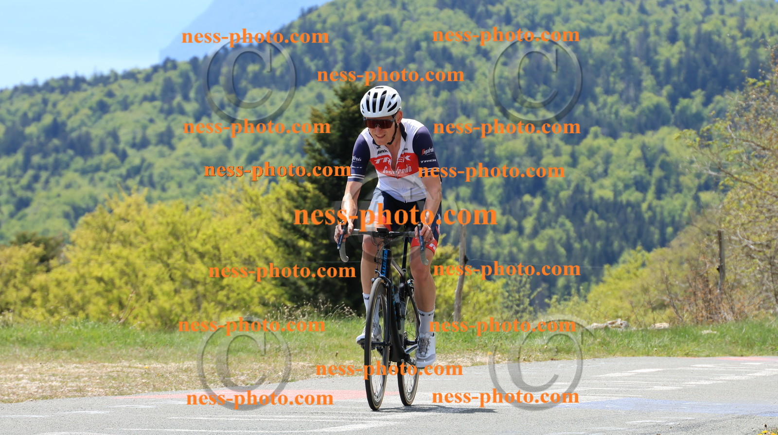 Col du grand Colombier (217).JPG