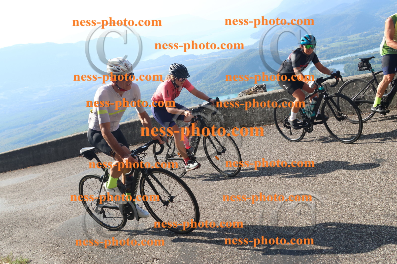 Col du Grand Colombier (1610).JPG