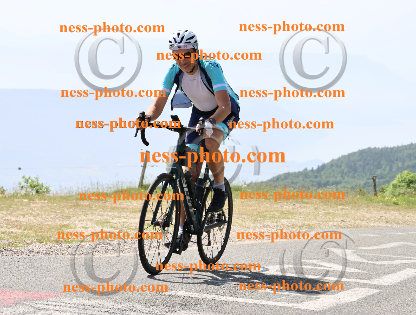 Col du grand Colombier (1296).JPG