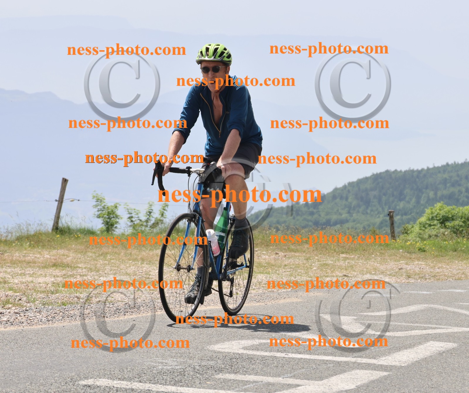 Col du grand Colombier (2200).JPG