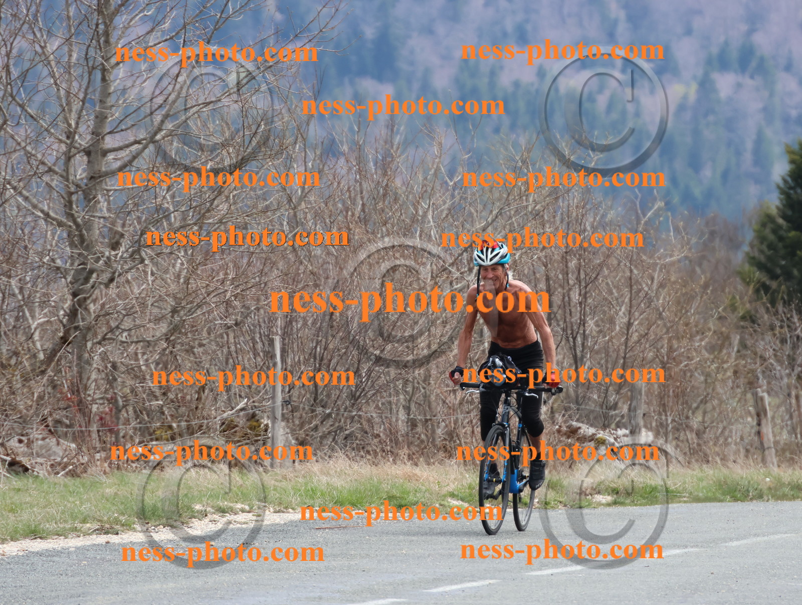 Col du Grand Colombier (379).JPG