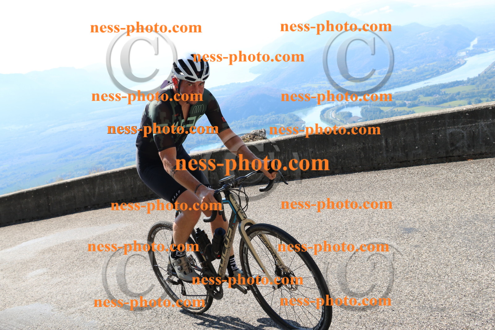 Col du Grand Colombier (262).JPG