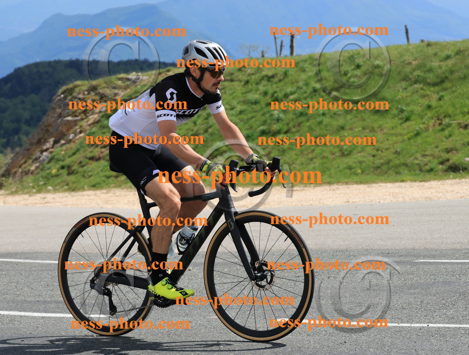 Col du grand Colombier (765).JPG