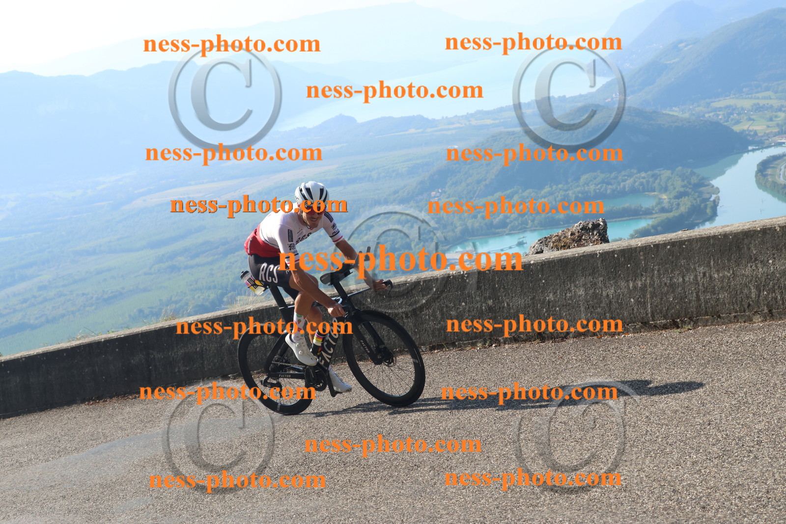 Col du Grand Colombier (1366).JPG