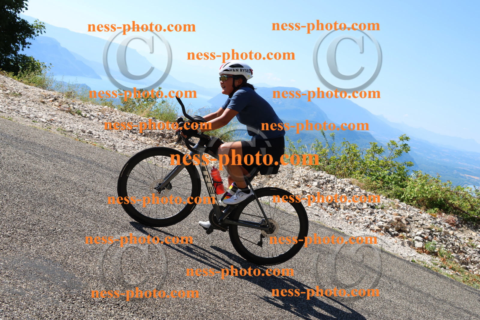 Col du Grand Colombier (1715).JPG