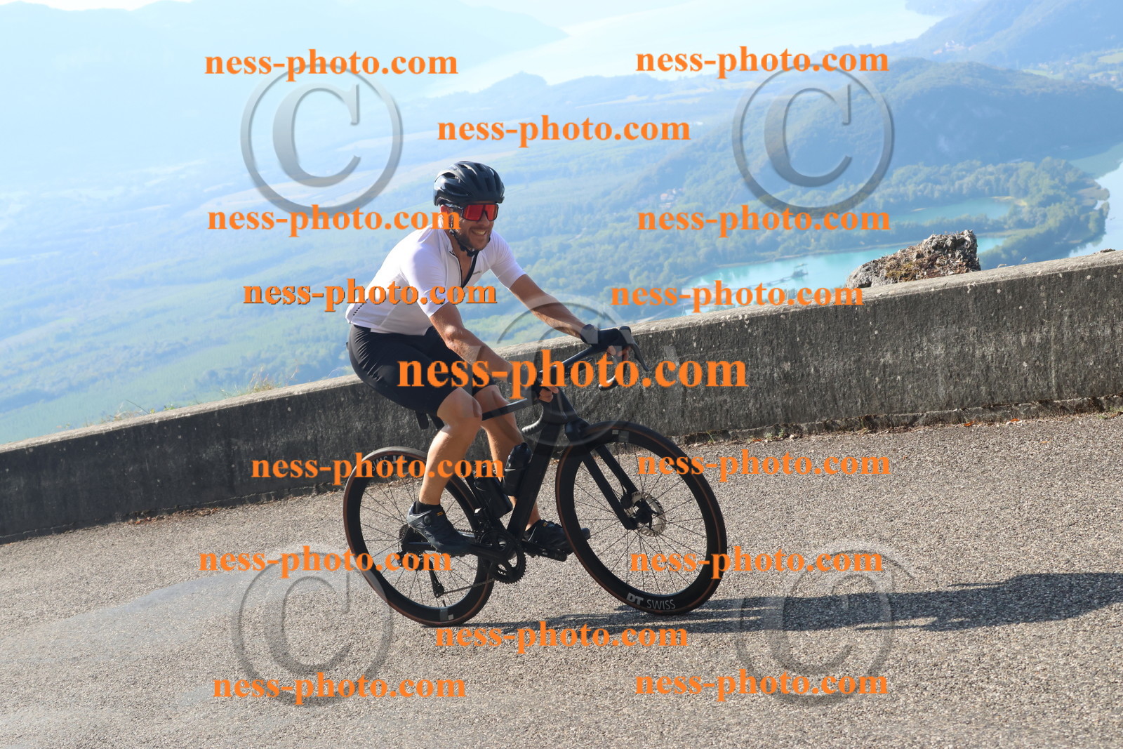 Col du Grand Colombier (1330).JPG