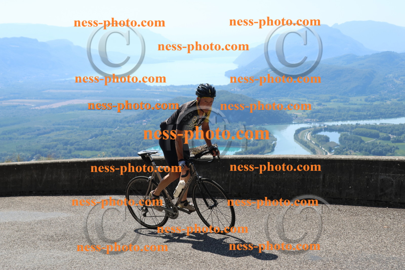 Col du Grand Colombier (360).JPG