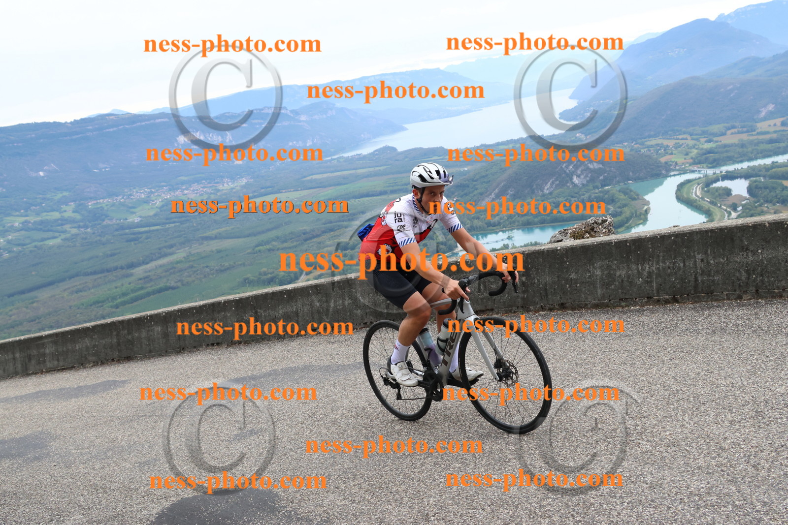 Col du Grand Colombier (2230).JPG