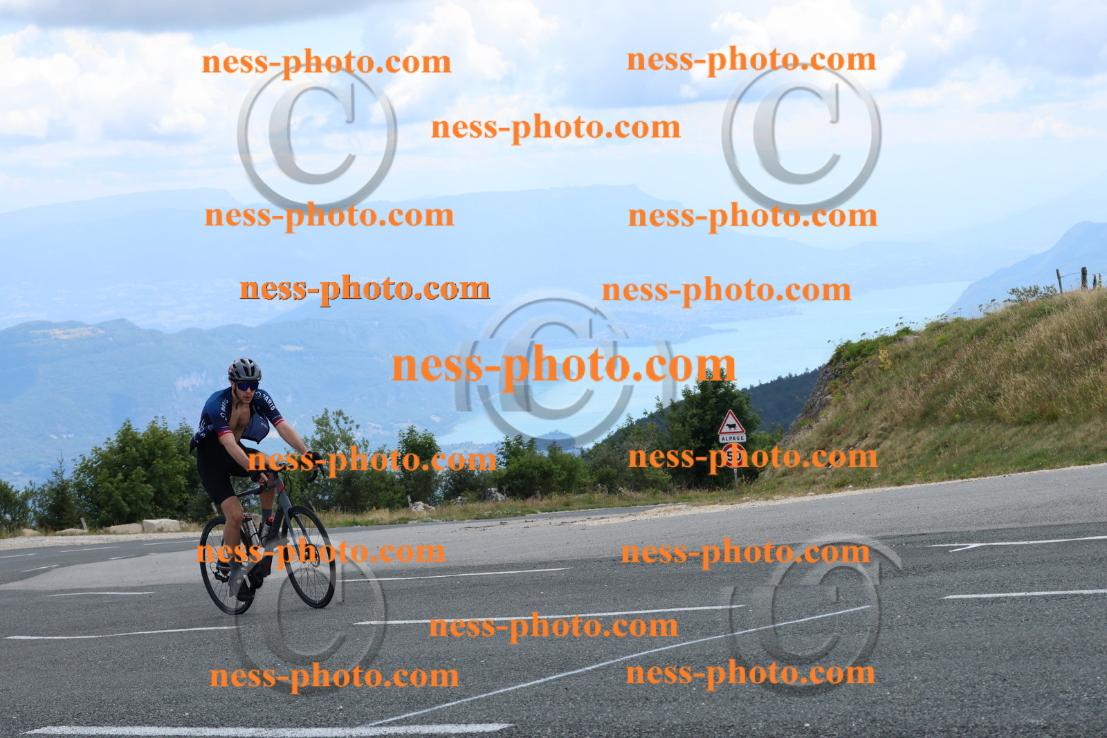 Col du Grand Colombier (229).JPG