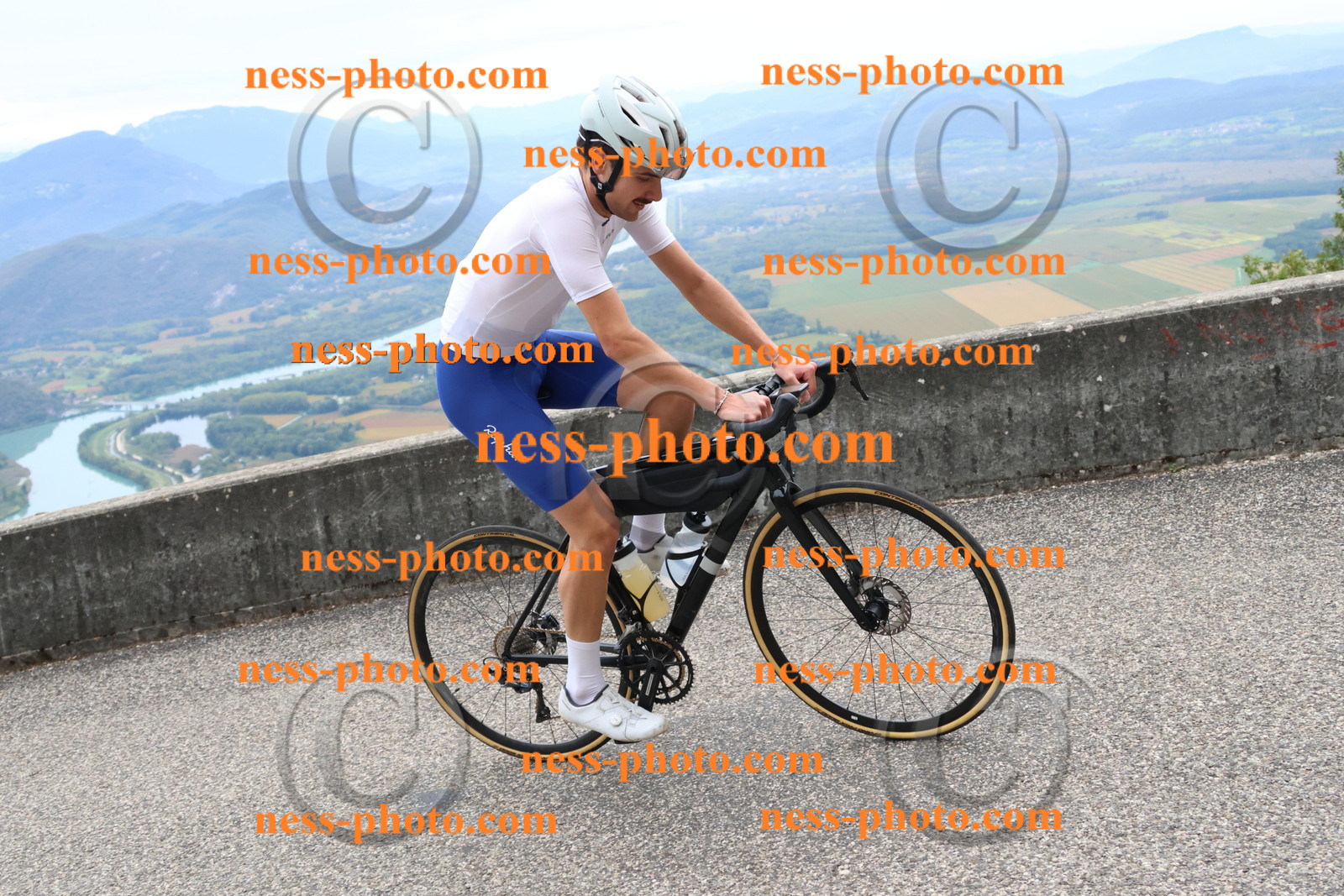 Col du Grand Colombier (373).JPG