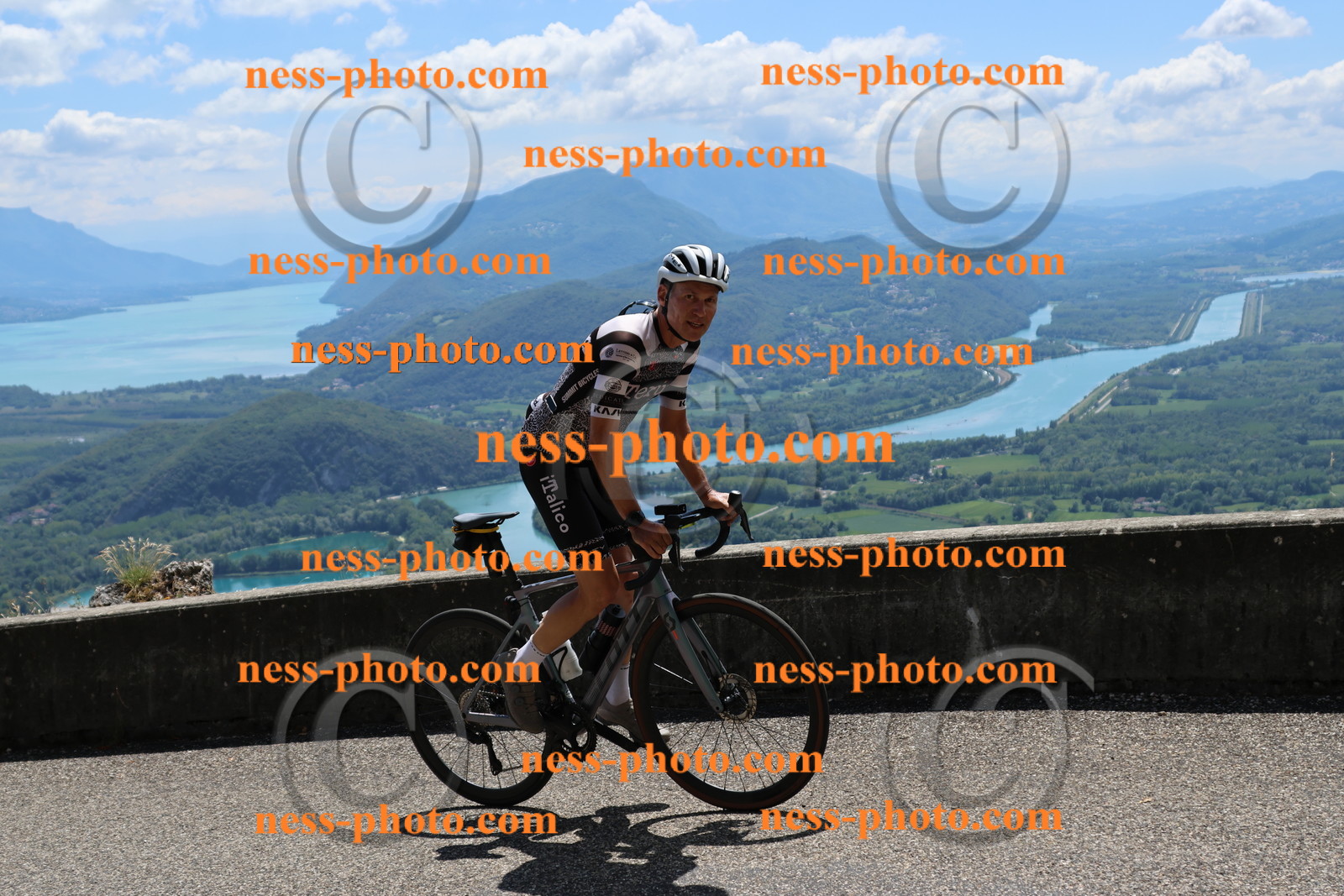 Col du Grand Colombier (382).JPG