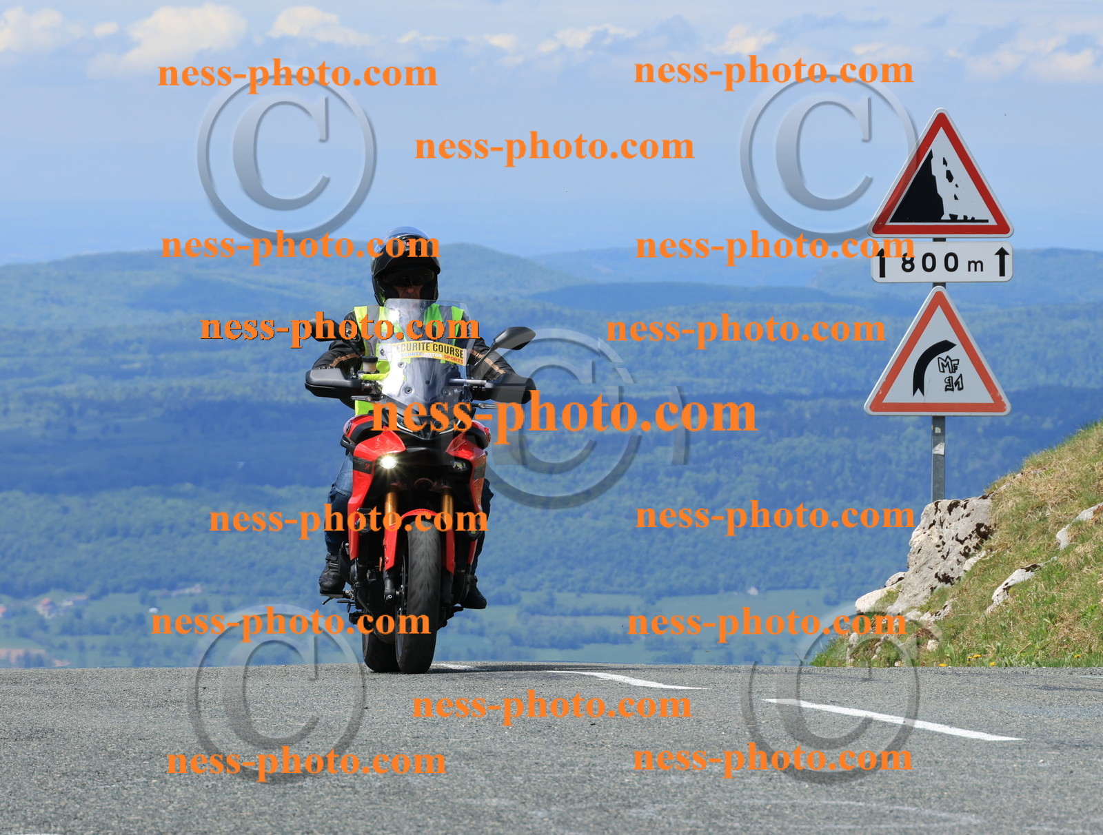 Col du Grand Colombier (119).JPG