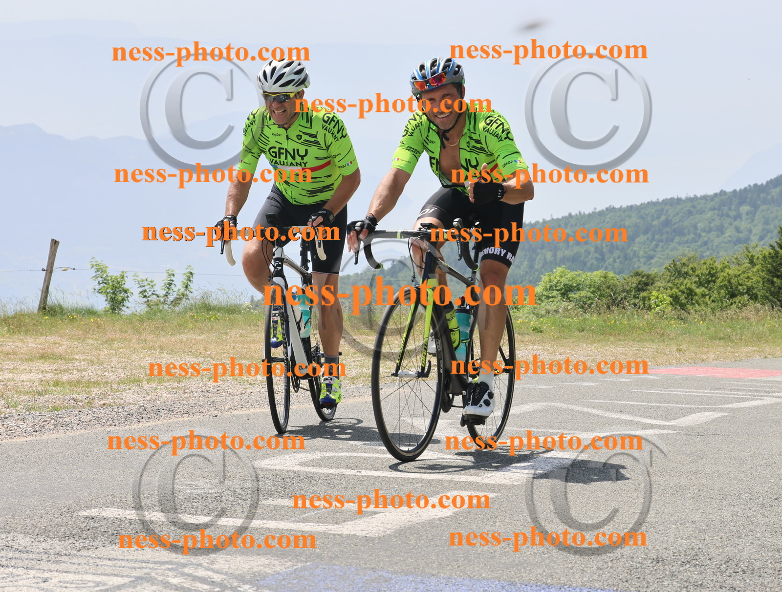 Col du grand Colombier (2137).JPG