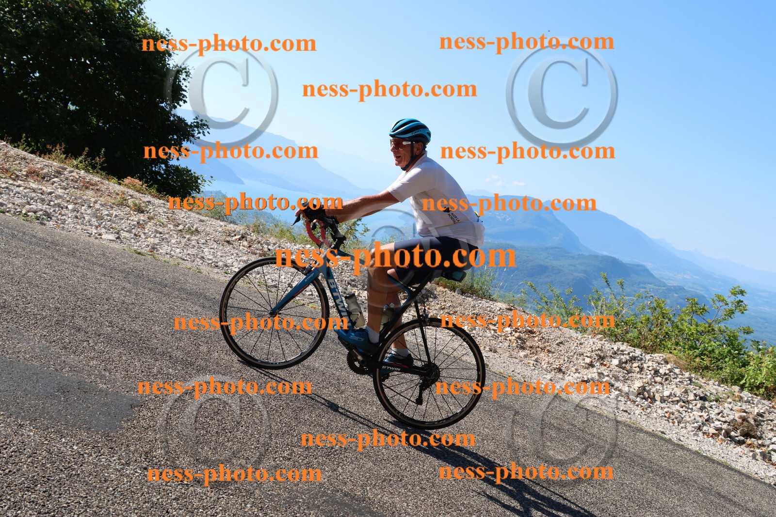 Col du Grand Colombier (1126).JPG