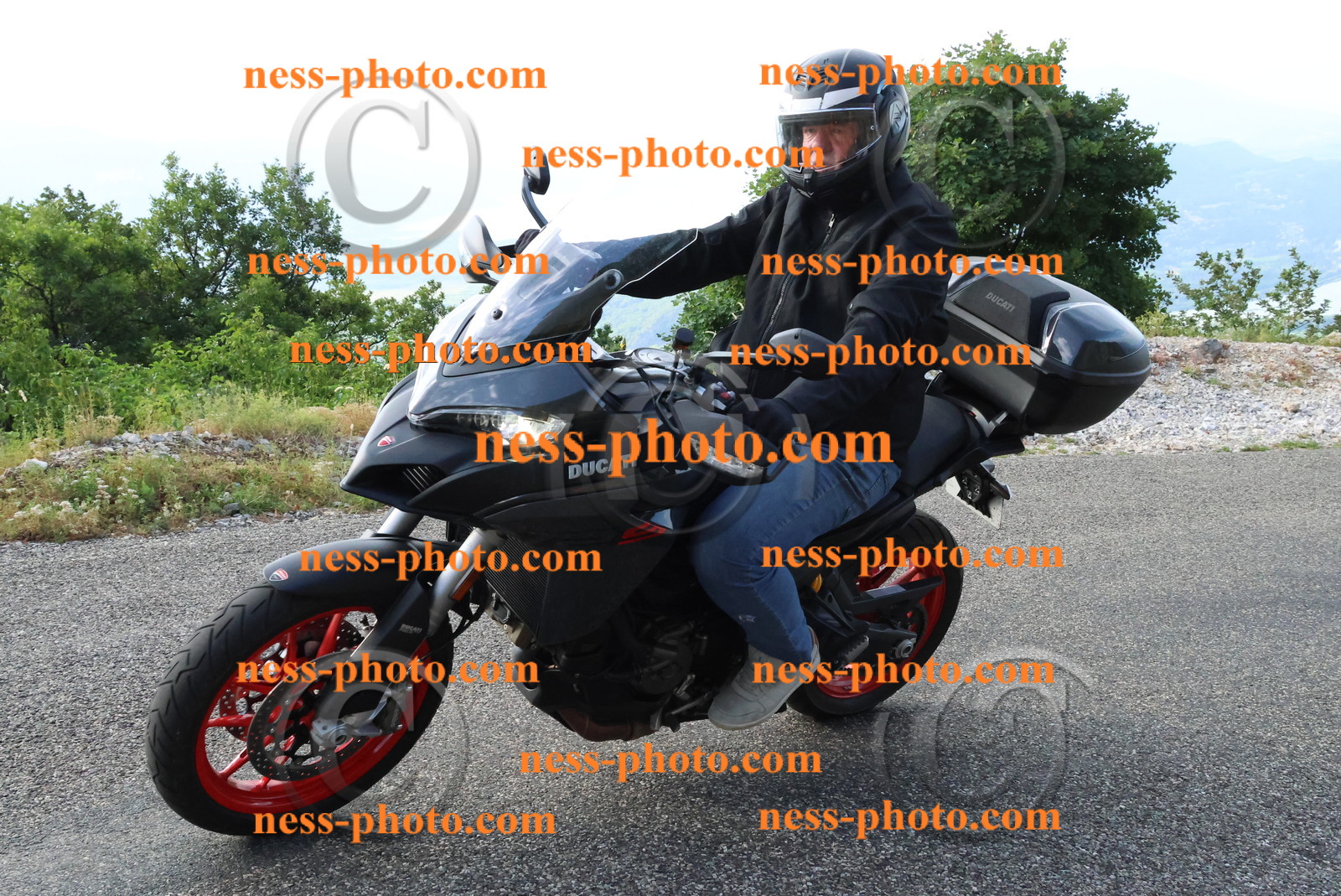 Col du Grand Colombier (20).JPG