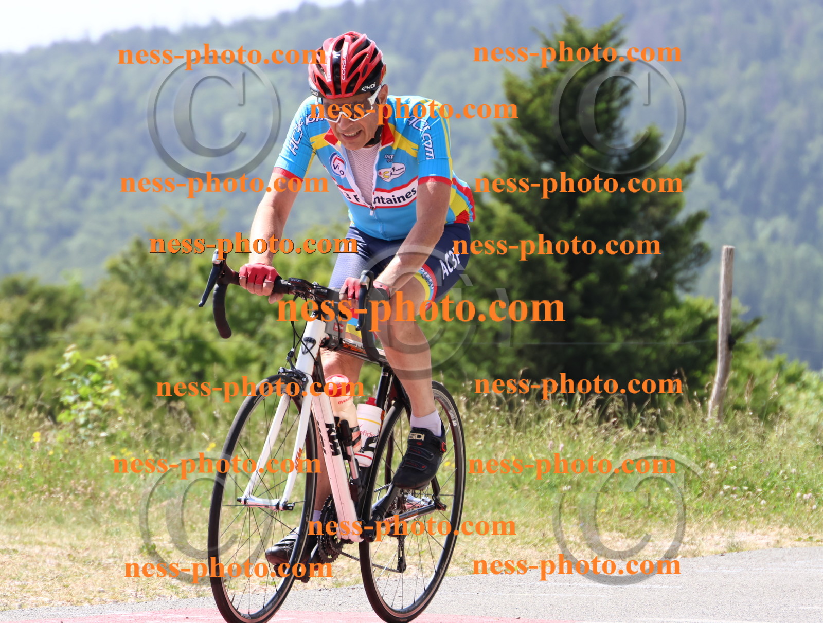 Col du grand Colombier (1608).JPG