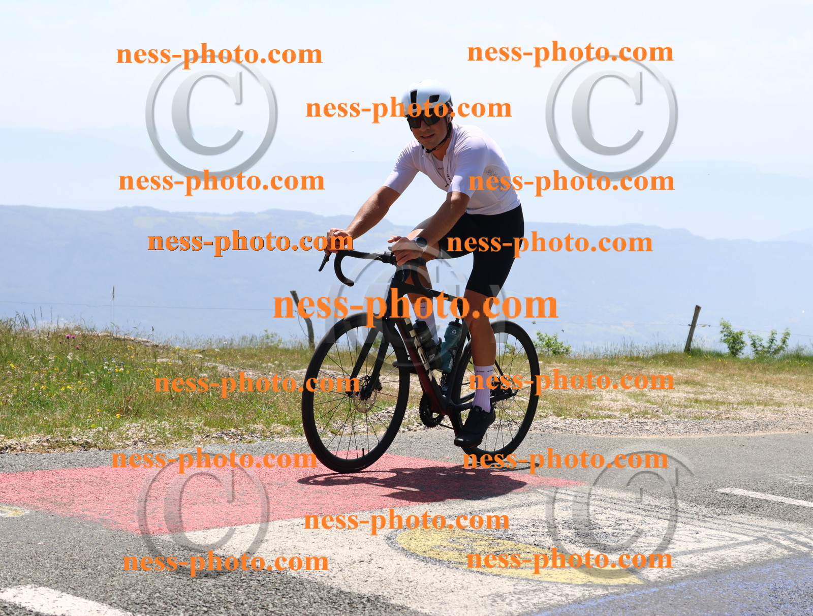 Col du grand Colombier (2490).JPG