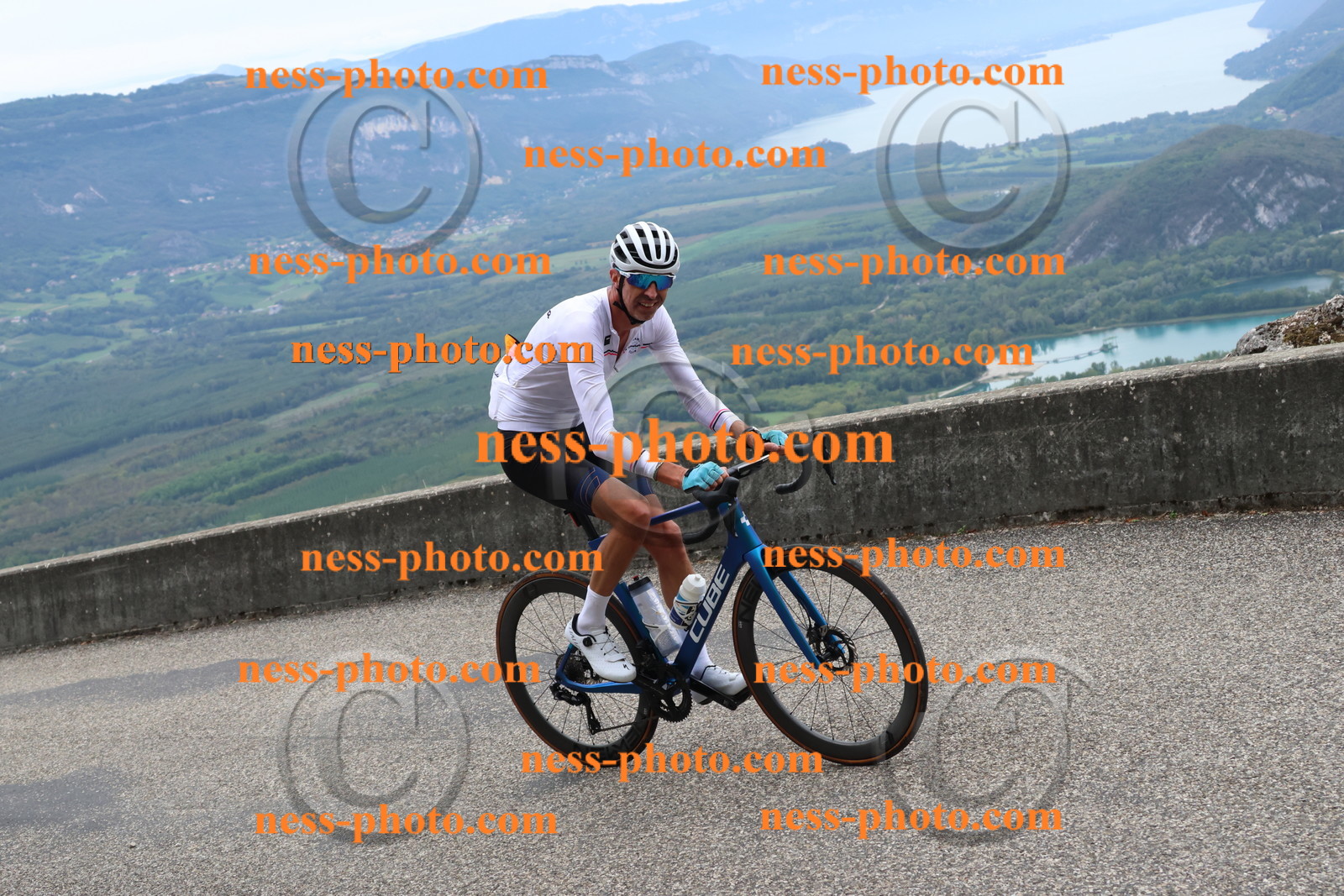 Col du Grand Colombier (1682).JPG