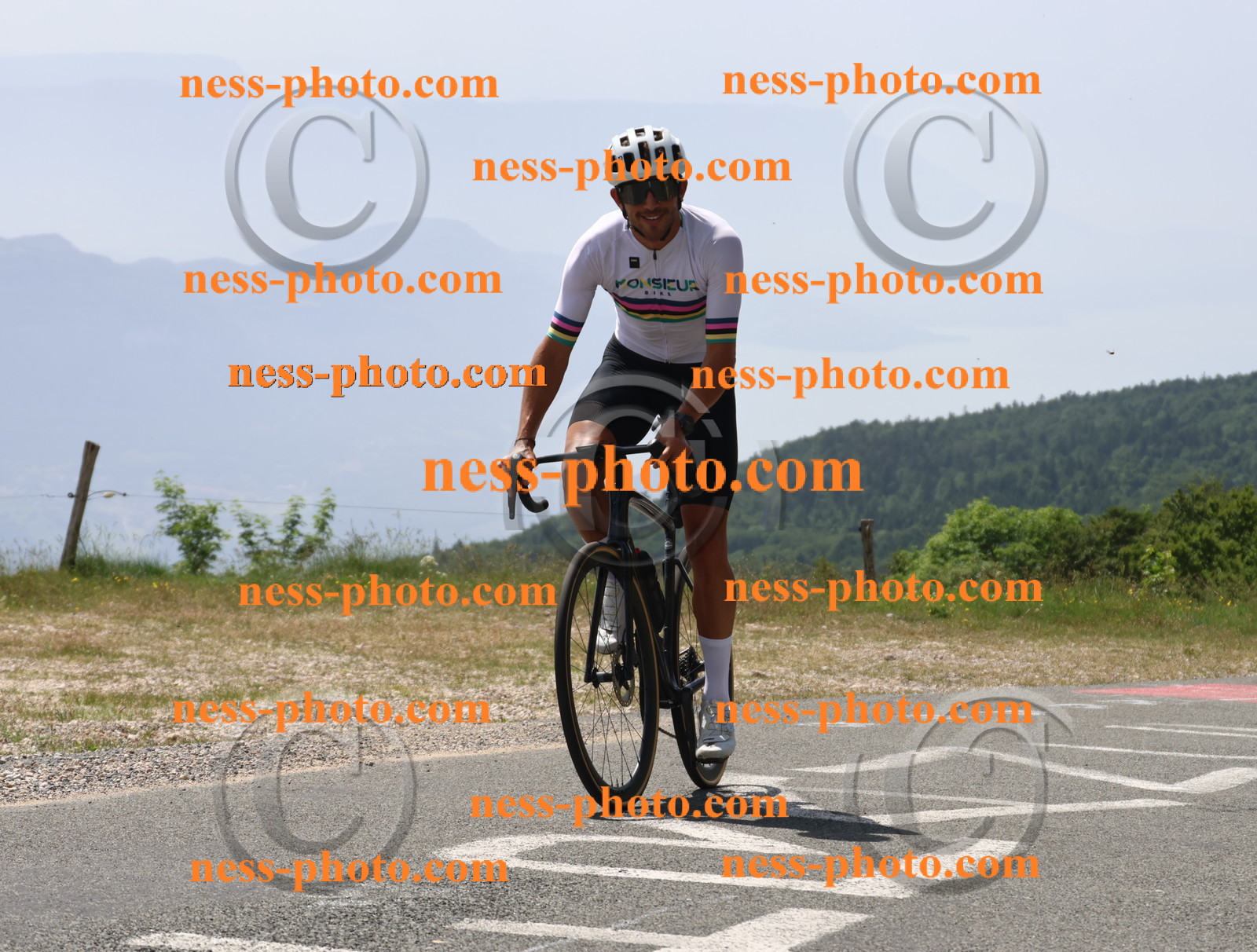 Col du grand Colombier (2120).JPG