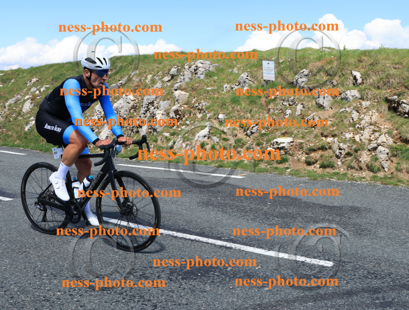Col du Grand Colombier (1376).JPG
