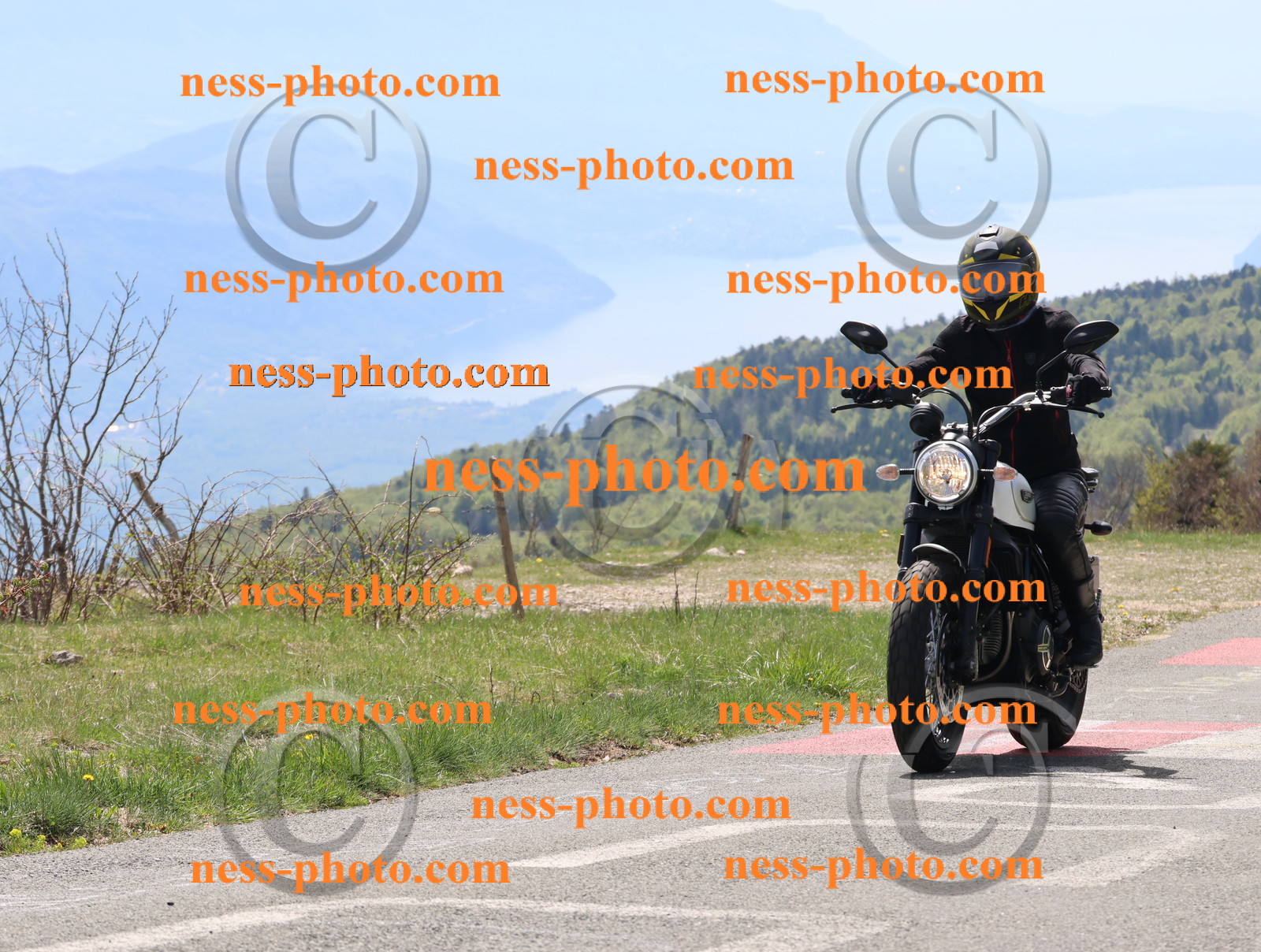 Col du Grand Colombier (23).JPG