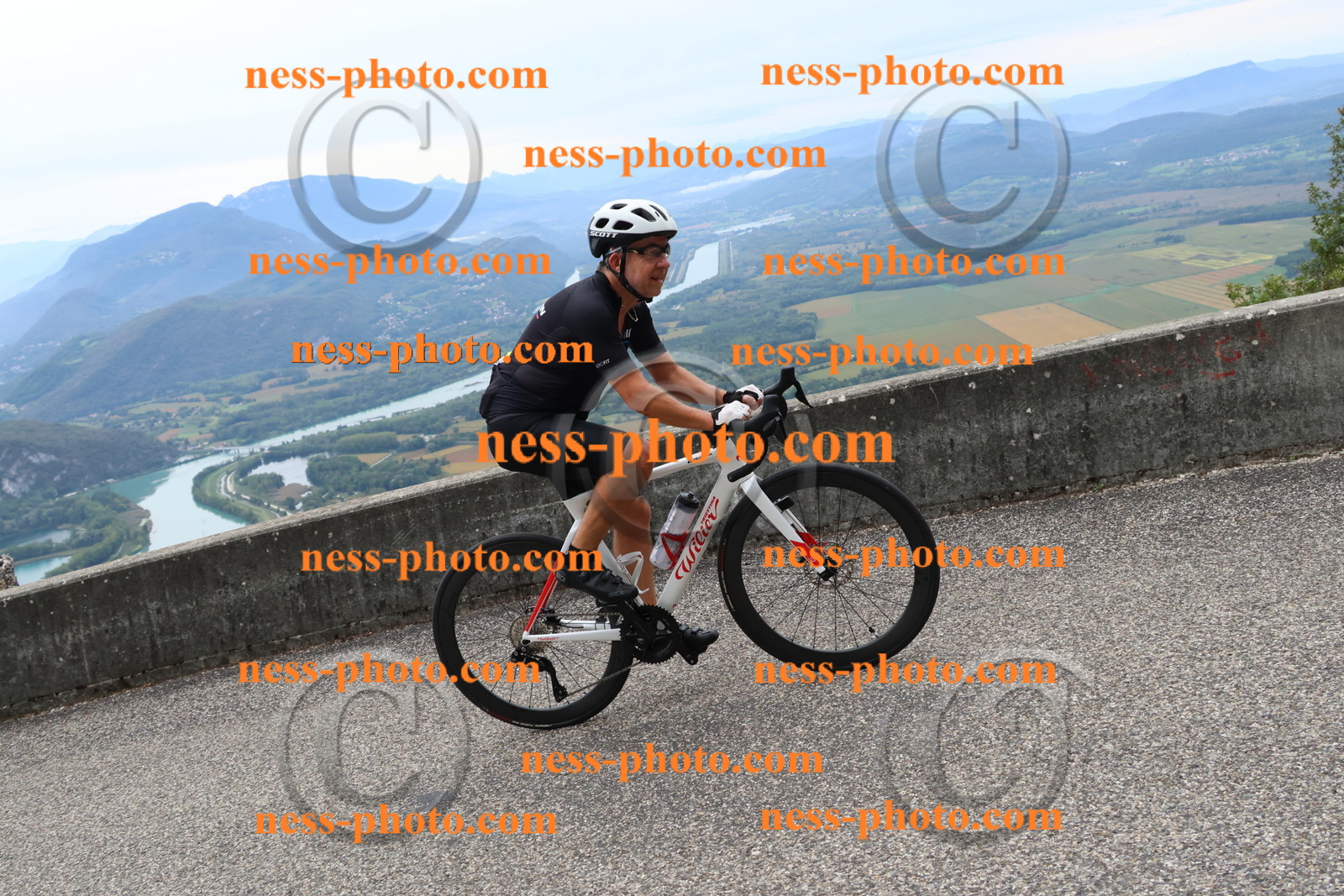 Col du Grand Colombier (1635).JPG