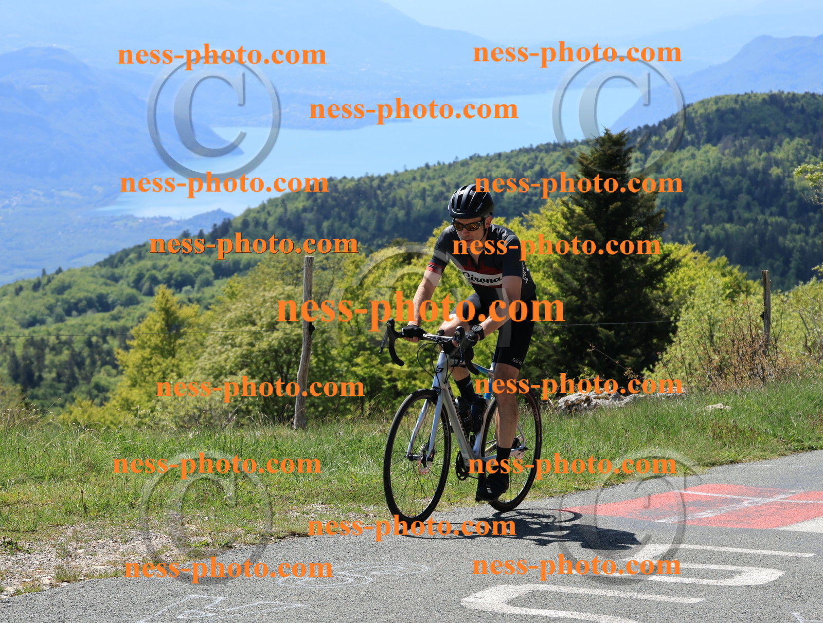 Col du Grand Colombier (24).JPG