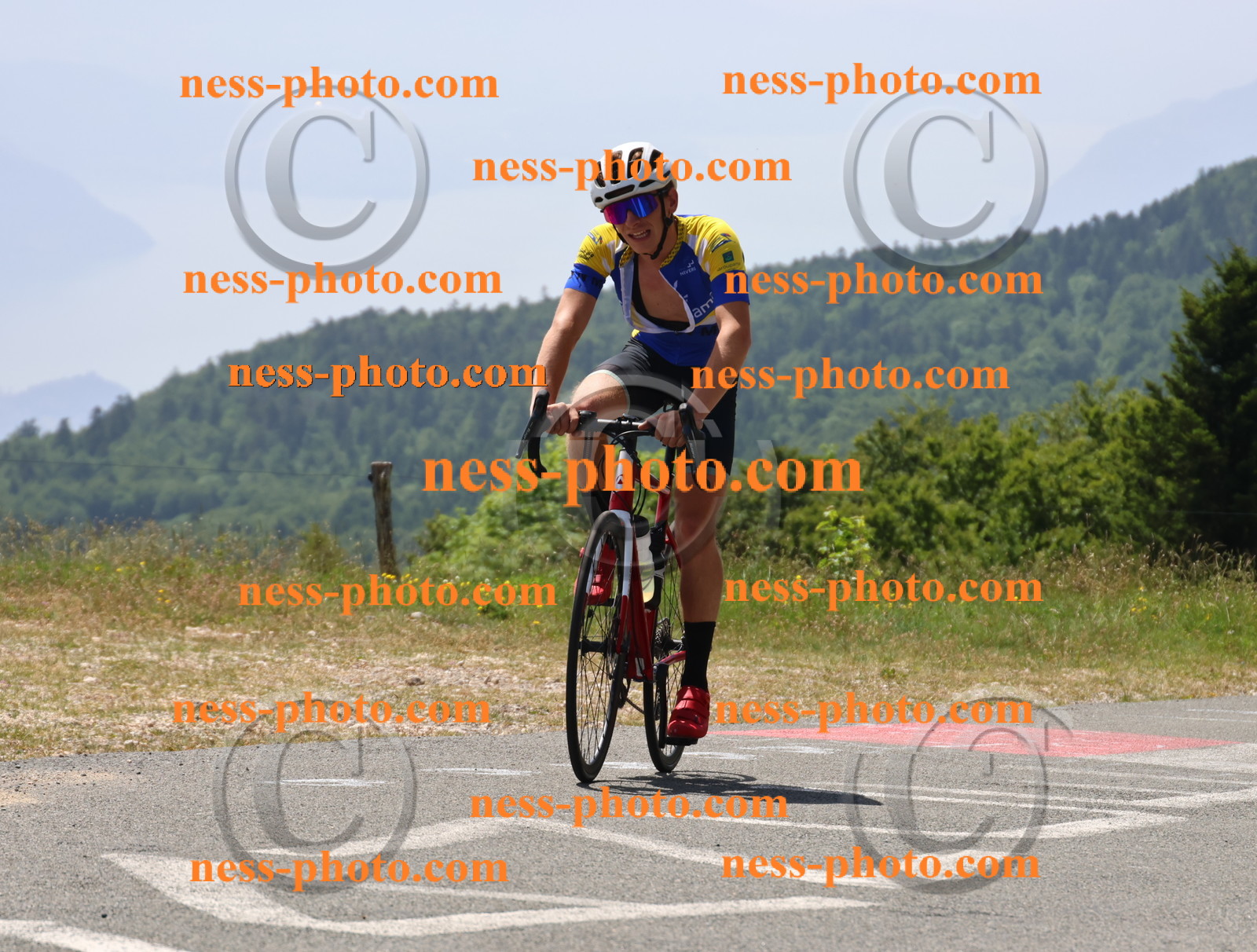 Col du grand Colombier (2361).JPG