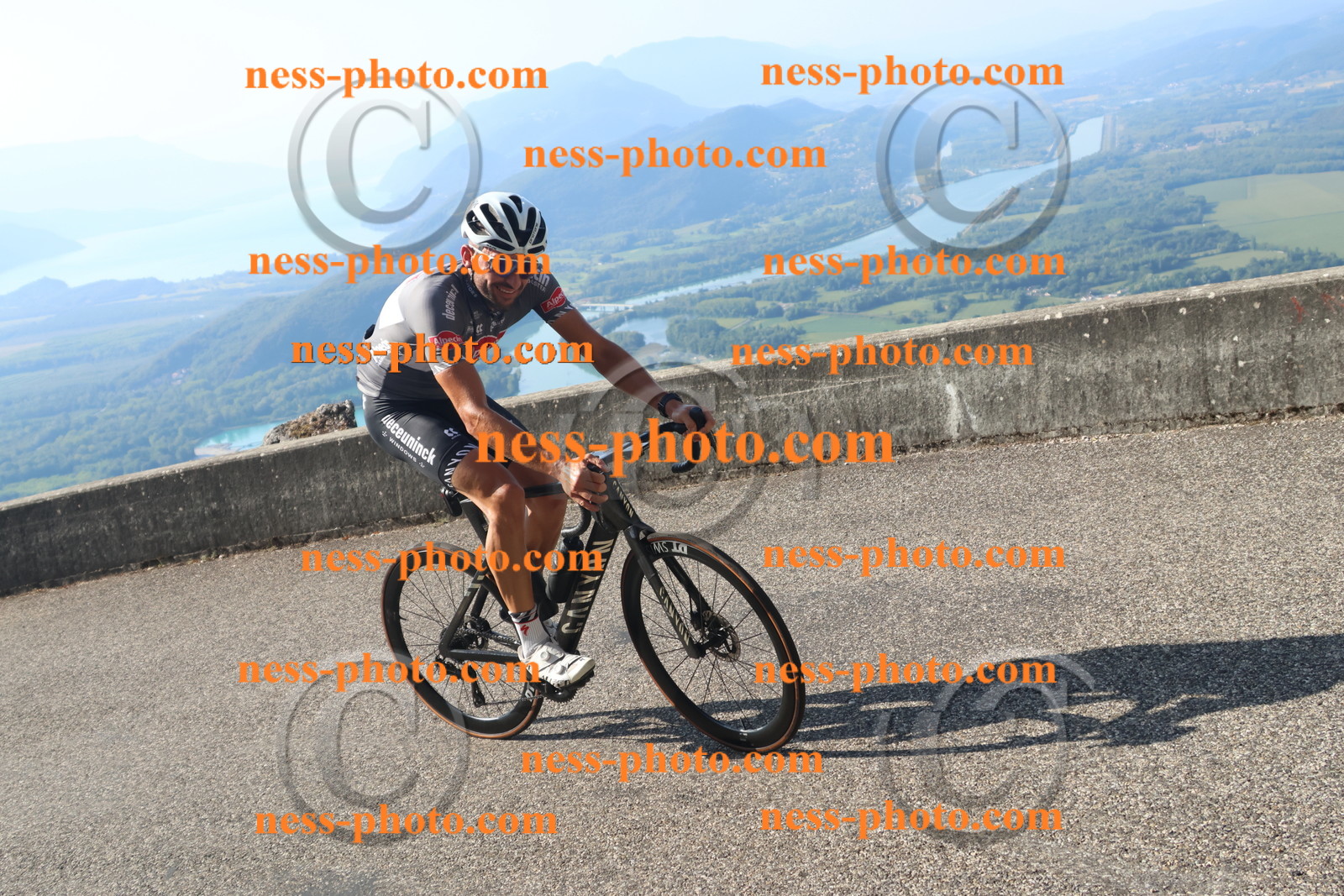 Col du Grand Colombier (1518).JPG