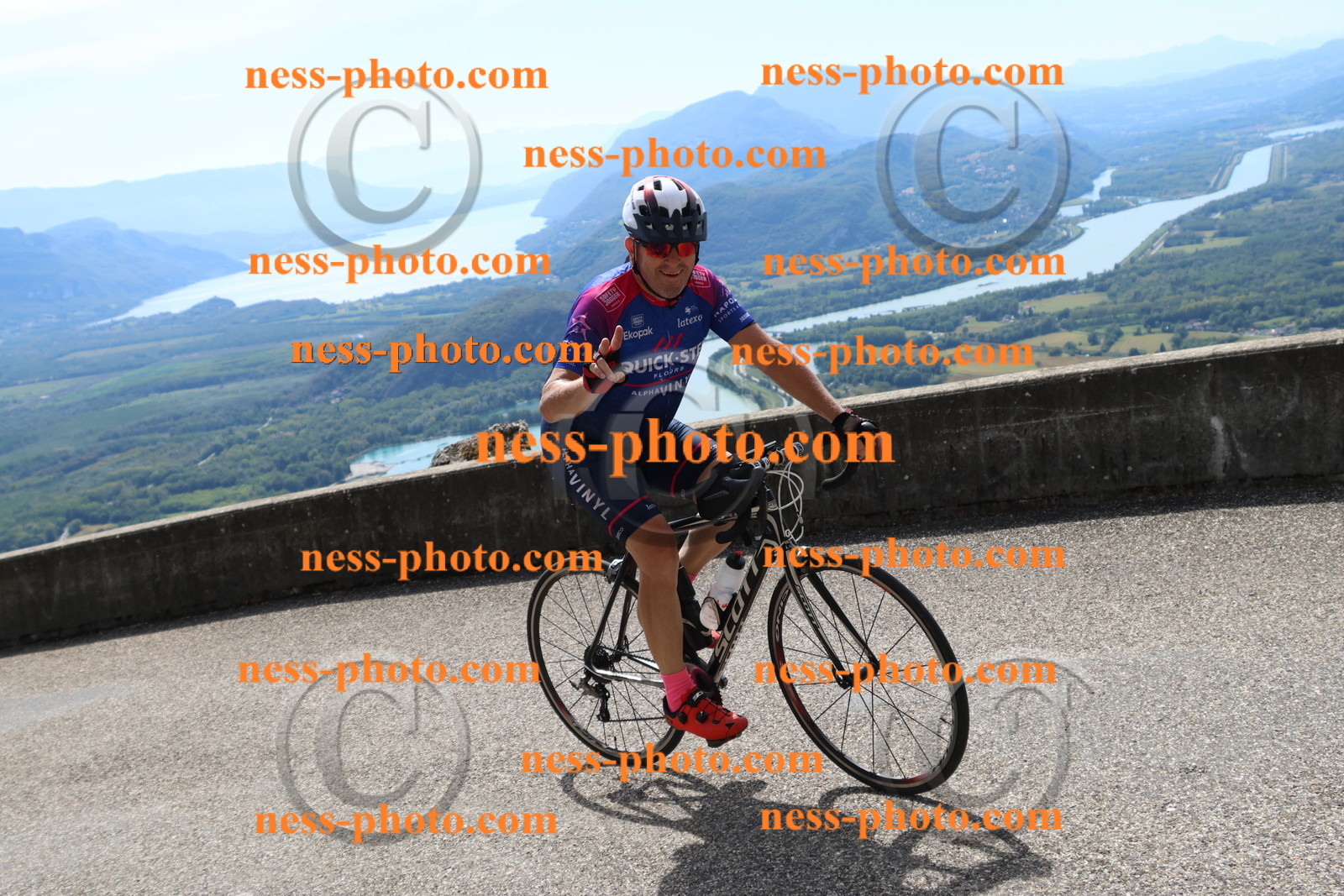 Col du Grand Colombier (541).JPG