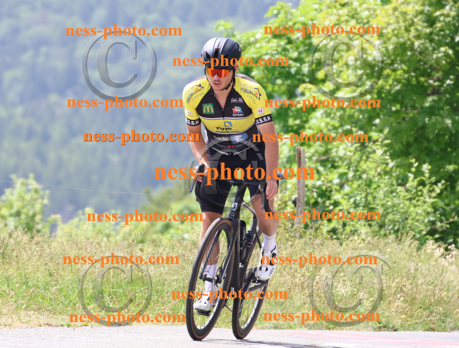 Col du grand Colombier (2046).JPG