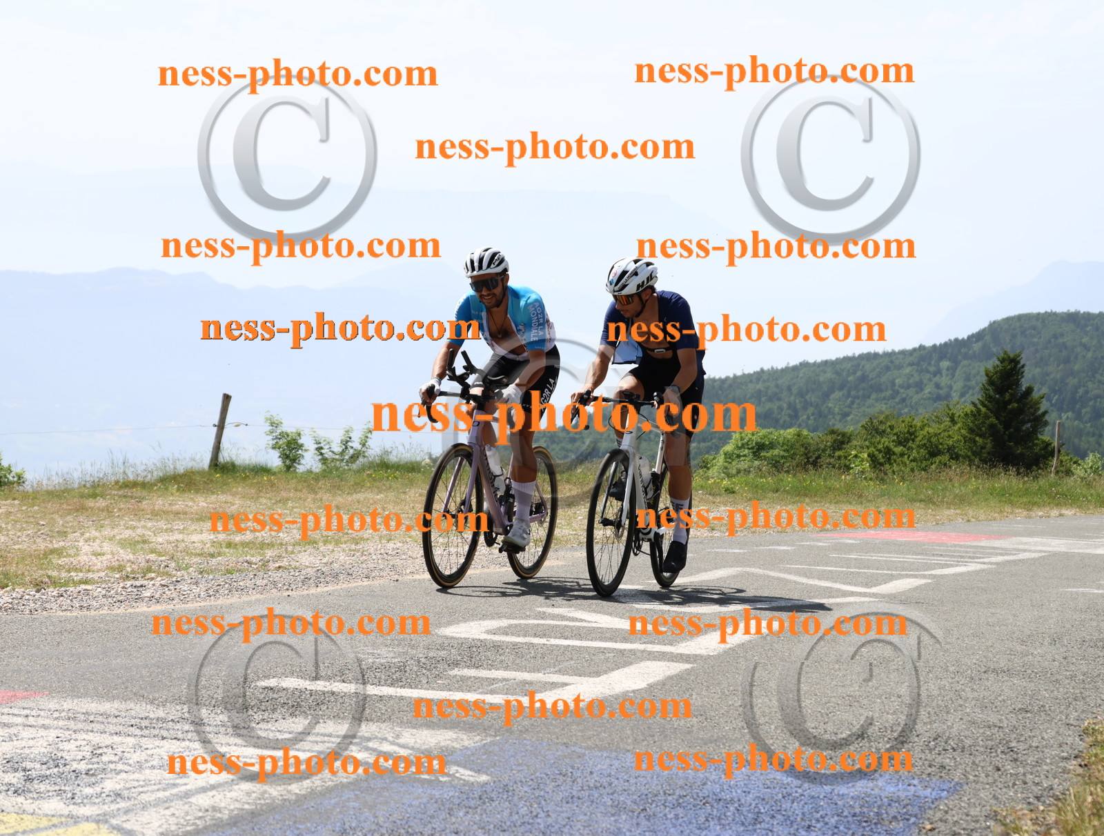 Col du grand Colombier (1628).JPG